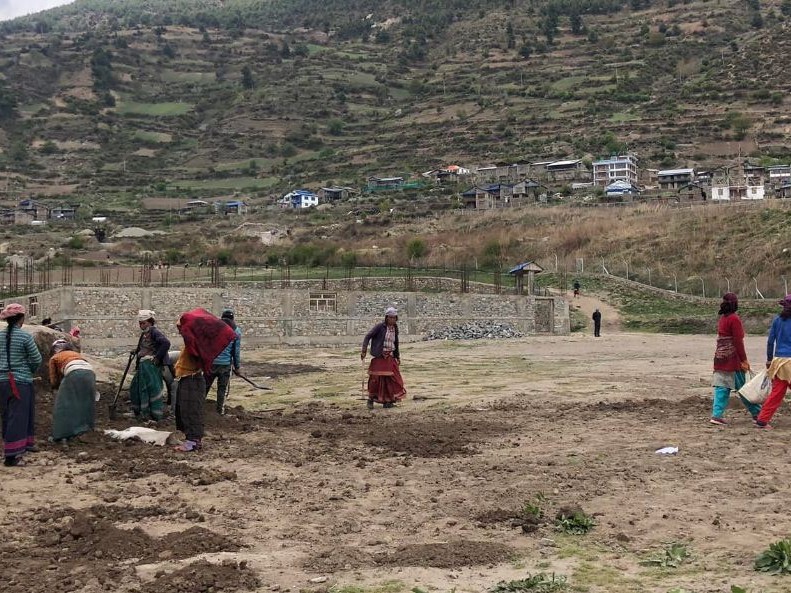 स्वास्थ्य संस्था नहुँदा लामाखोल्सी गाउँमा समस्या